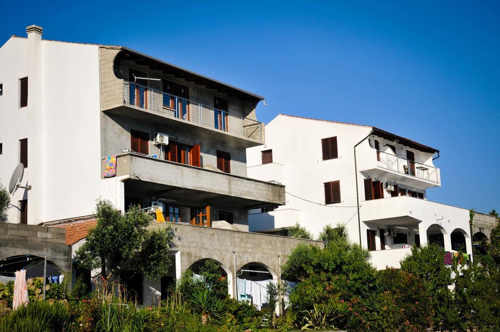 Apartments Adrialuka Дубрава Экстерьер фото